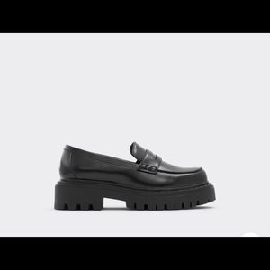 ALDO Big strut never worn!